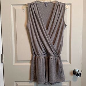 Aerie Small Gray Sleeveless Wrap Short Romper with Pockets